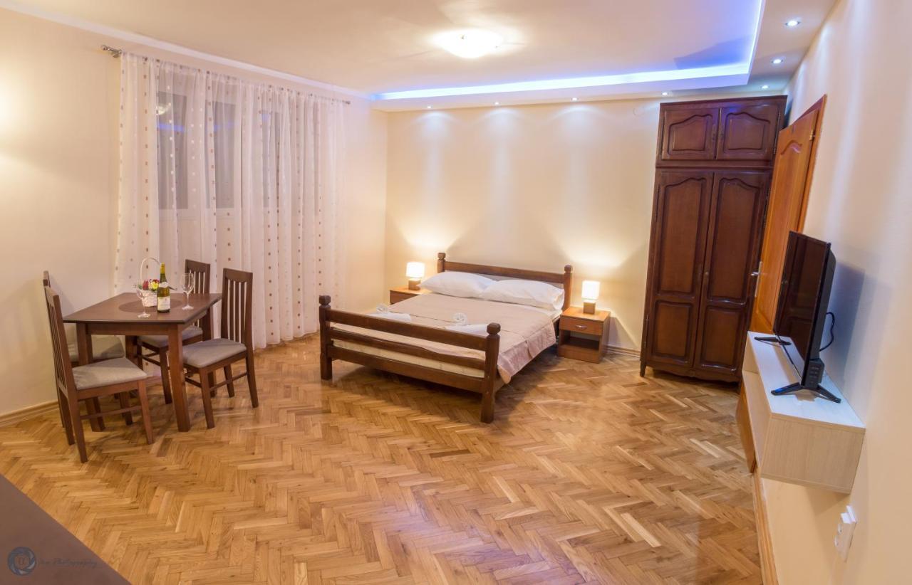 Apartments Vila Marija Kotor Exteriör bild