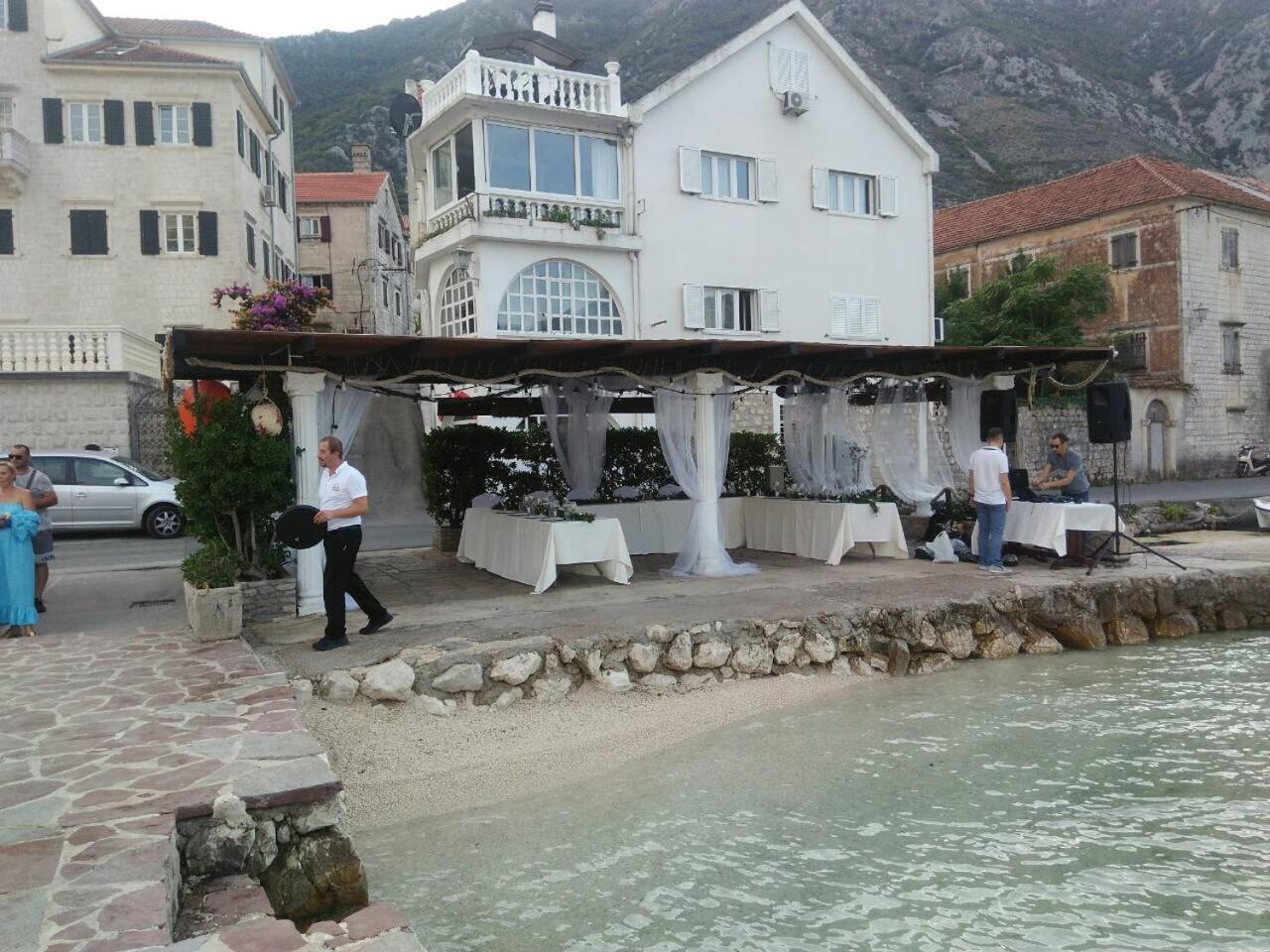 Apartments Vila Marija Kotor Exteriör bild